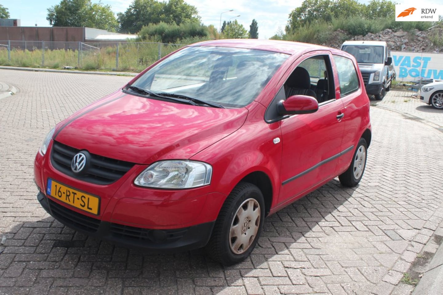 Volkswagen Fox - 1.4 Trendline/ elektrisch ramen/ stuurbekrachtiging - AutoWereld.nl