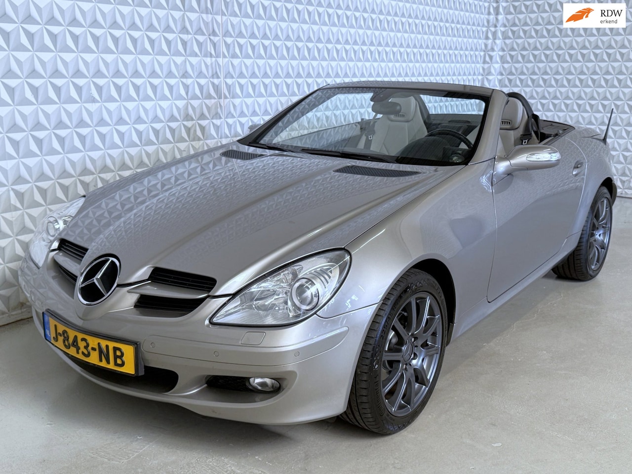 Mercedes-Benz SLK-klasse - 200 K. in nette staat + veel opties! (2007) - AutoWereld.nl