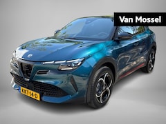 Alfa Romeo Junior - 1.2 Turbo Hybrid Ibrida Speciale | Navigatie | Parkeersensoren | Camera | Apple Carplay/An