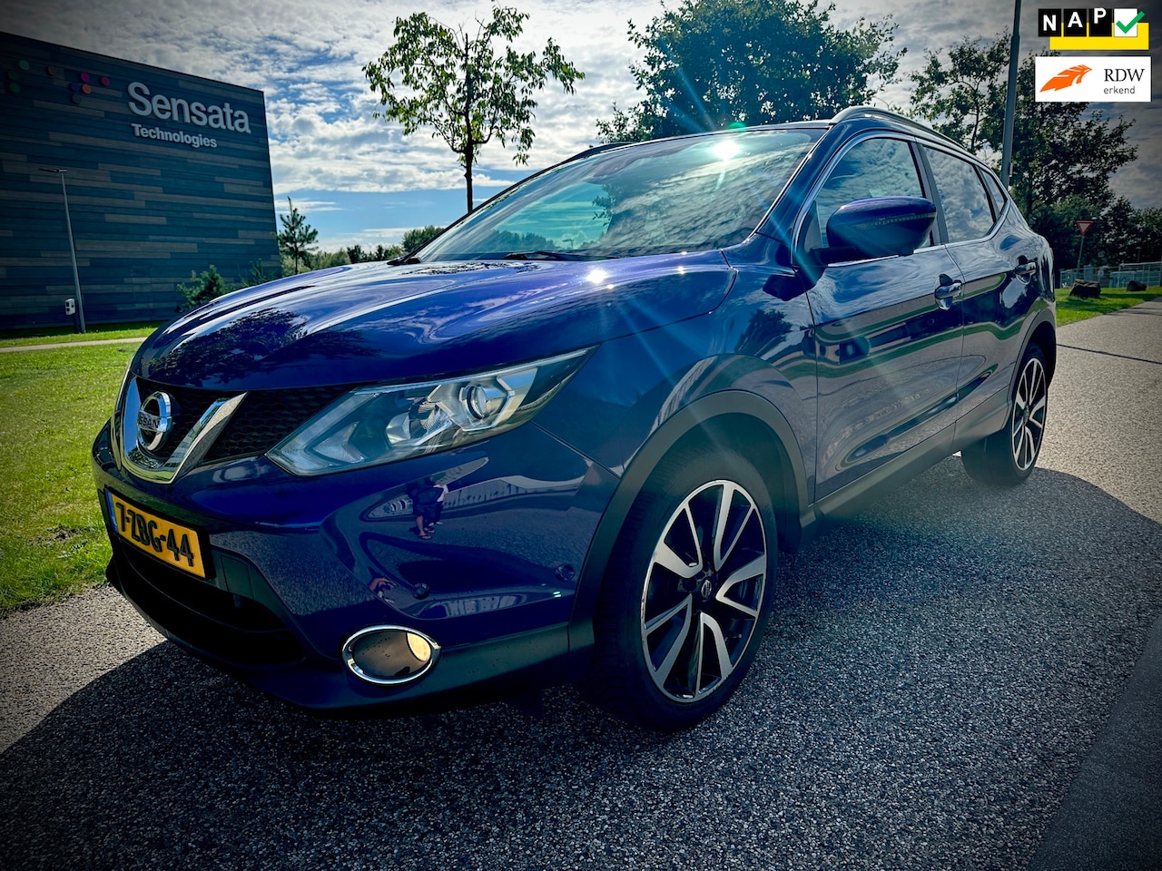 Nissan Qashqai - 1.2 Tekna 1.2 Tekna, LEER, PANORAMADAK, 360 GRADEN CAMERA, ETC ETC - AutoWereld.nl