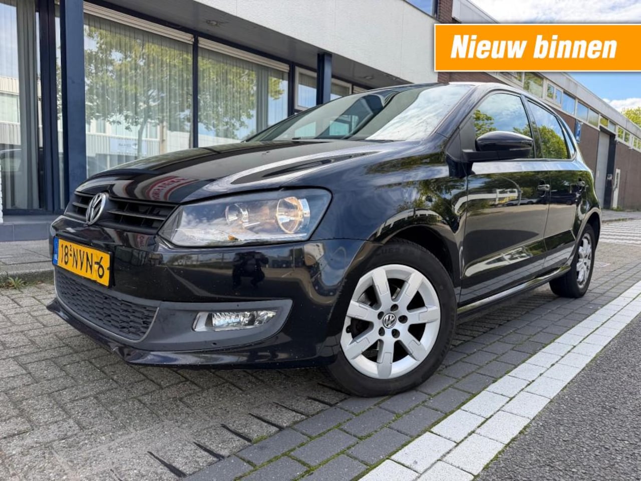 Volkswagen Polo - 1.4-16V Comfortline 5DRS AUT NAVI AIRCO APK RIJDT GOED - AutoWereld.nl