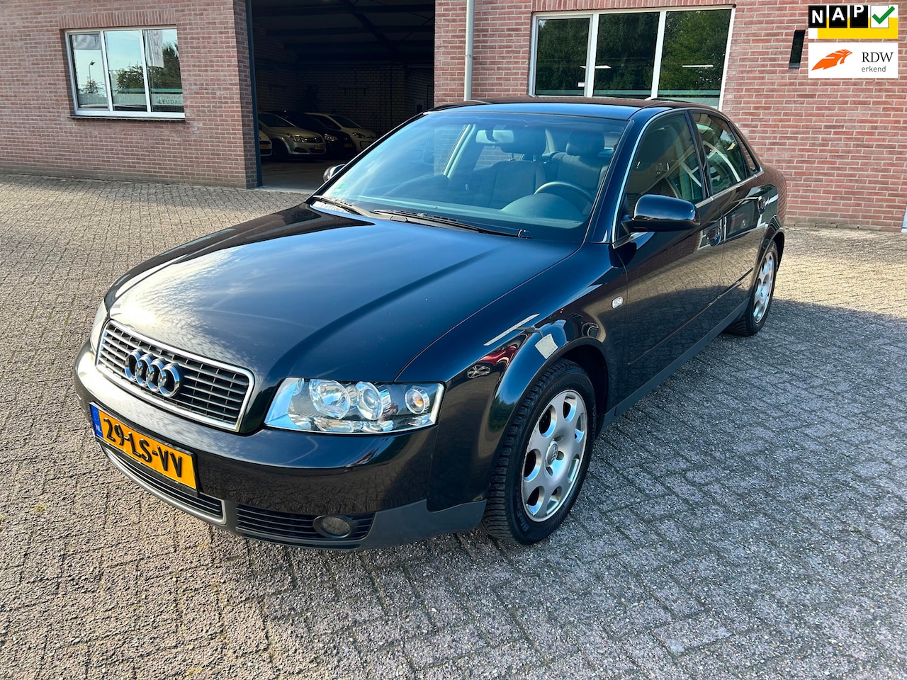 Audi A4 Limousine - 1.6 // Inruilkoopje // APK 2-5-2027 - AutoWereld.nl