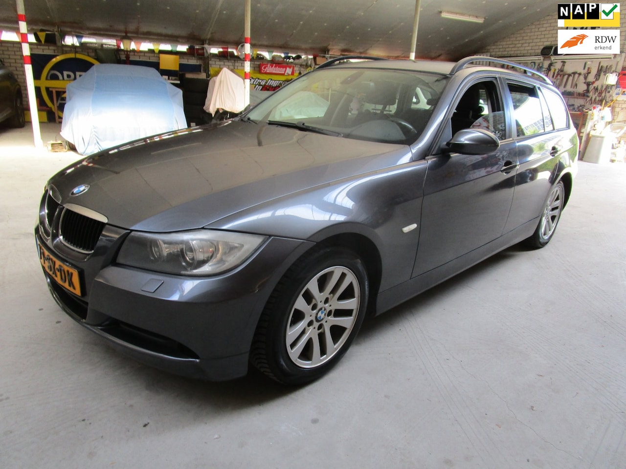 BMW 3-serie Touring - 320d High Executive 163 pk 6 bak netjes - AutoWereld.nl