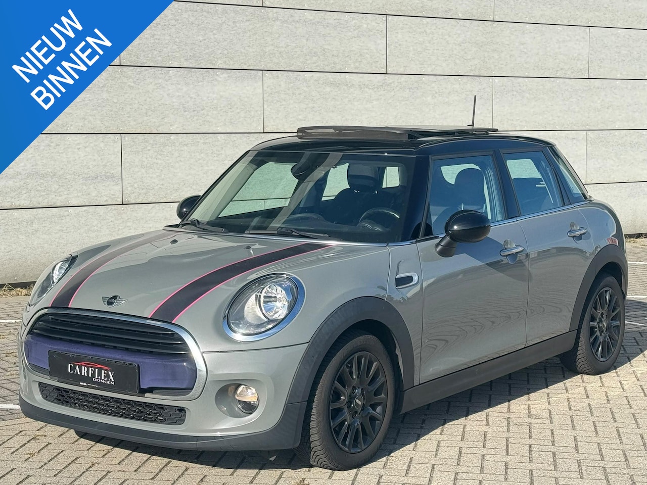 MINI 5-Deurs - 1.5 Cooper DAK/PDC/NAVI/CRUISE - AutoWereld.nl
