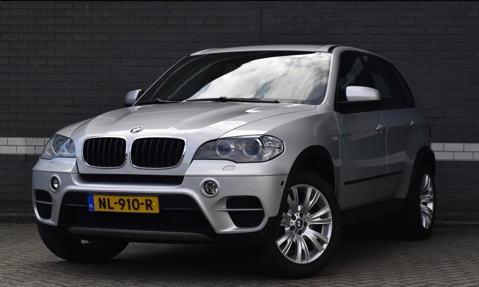 BMW X5 - 3.0d High Executive Leder/Clima/Camera - AutoWereld.nl
