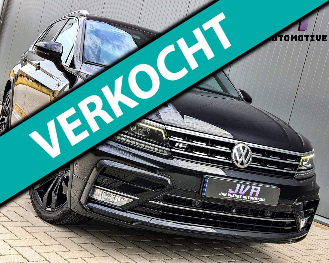 Volkswagen Tiguan - 1.4 TSI Highline 2x R-Line Pano Leder Full - AutoWereld.nl