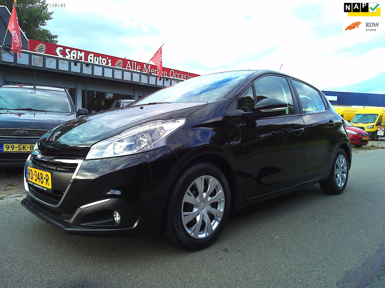Peugeot 208 - 1.2 PureTech Blue Lion 1.2 PureTech Blue Lion (NAVI+Airco) - AutoWereld.nl
