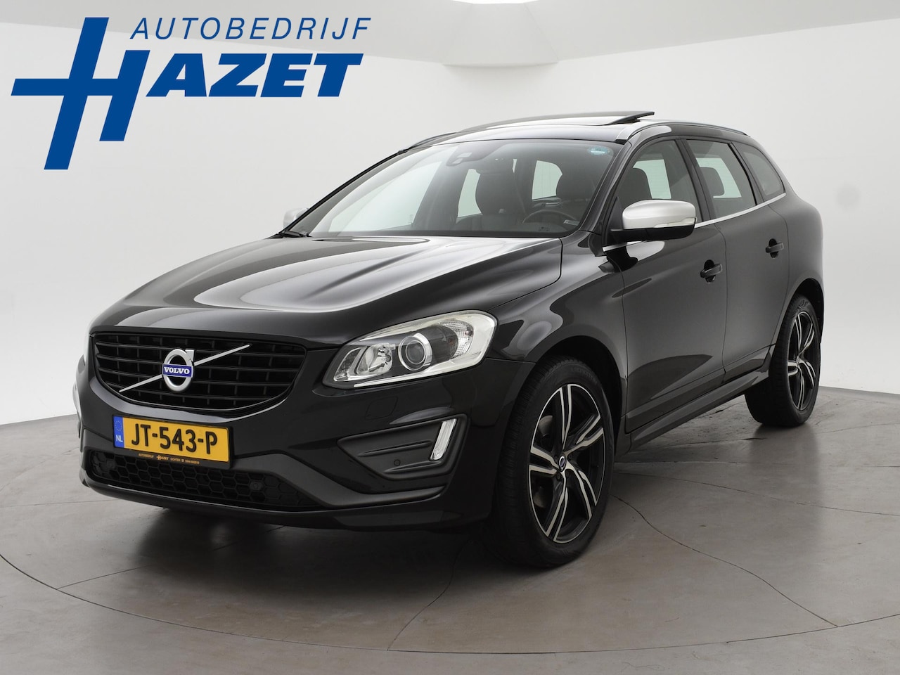 Volvo XC60 - 2.0 T5 245 PK R-DESIGN + LEDER | PANORAMA | AFN. TREKHAAK | 20 INCH LMV | CAMERA | STOEL/S - AutoWereld.nl