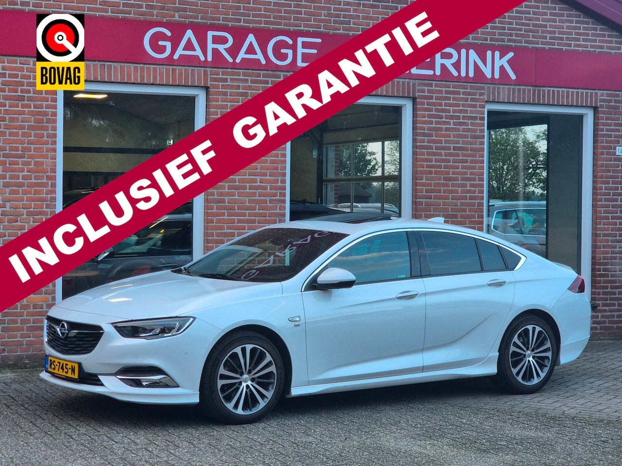 Opel Insignia Grand Sport - 1.5 Turbo Business Executive OPC Line 165PK 5drs clima, cruise, navi, 360 camera, carplay, - AutoWereld.nl