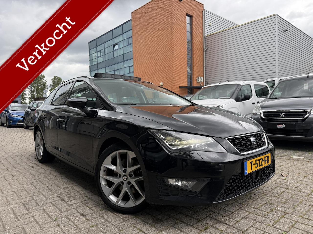 SEAT Leon ST - 2.0 TDI FR Automaat Full Option Xenon Pano Camera - AutoWereld.nl