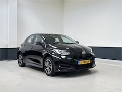 Toyota Yaris - 1.5 Hybrid Business Plus | Navigatie | Camera | Apple Carplay/ Android Auto | NL | 1 Eig |