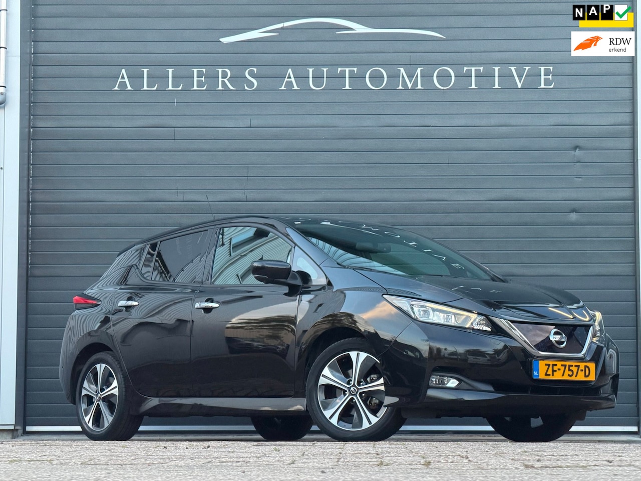 Nissan LEAF - Tekna 40 kWh|SOH 91%|NAP|LEDER|ADAPTIEF| STOEL VERWRM. - AutoWereld.nl