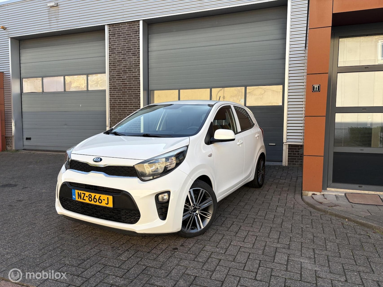 Kia Picanto - 1.0 CVVT ComfortLine 1.0 CVVT ComfortLine - AutoWereld.nl