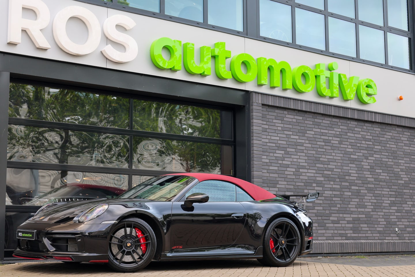 Porsche 911 Cabrio - 3.0 Carrera 4 GTS | UNIEK! | TECHART | VOL! | FULL-PPF | LIFT | 360 | MEMORY | BOSE | - AutoWereld.nl