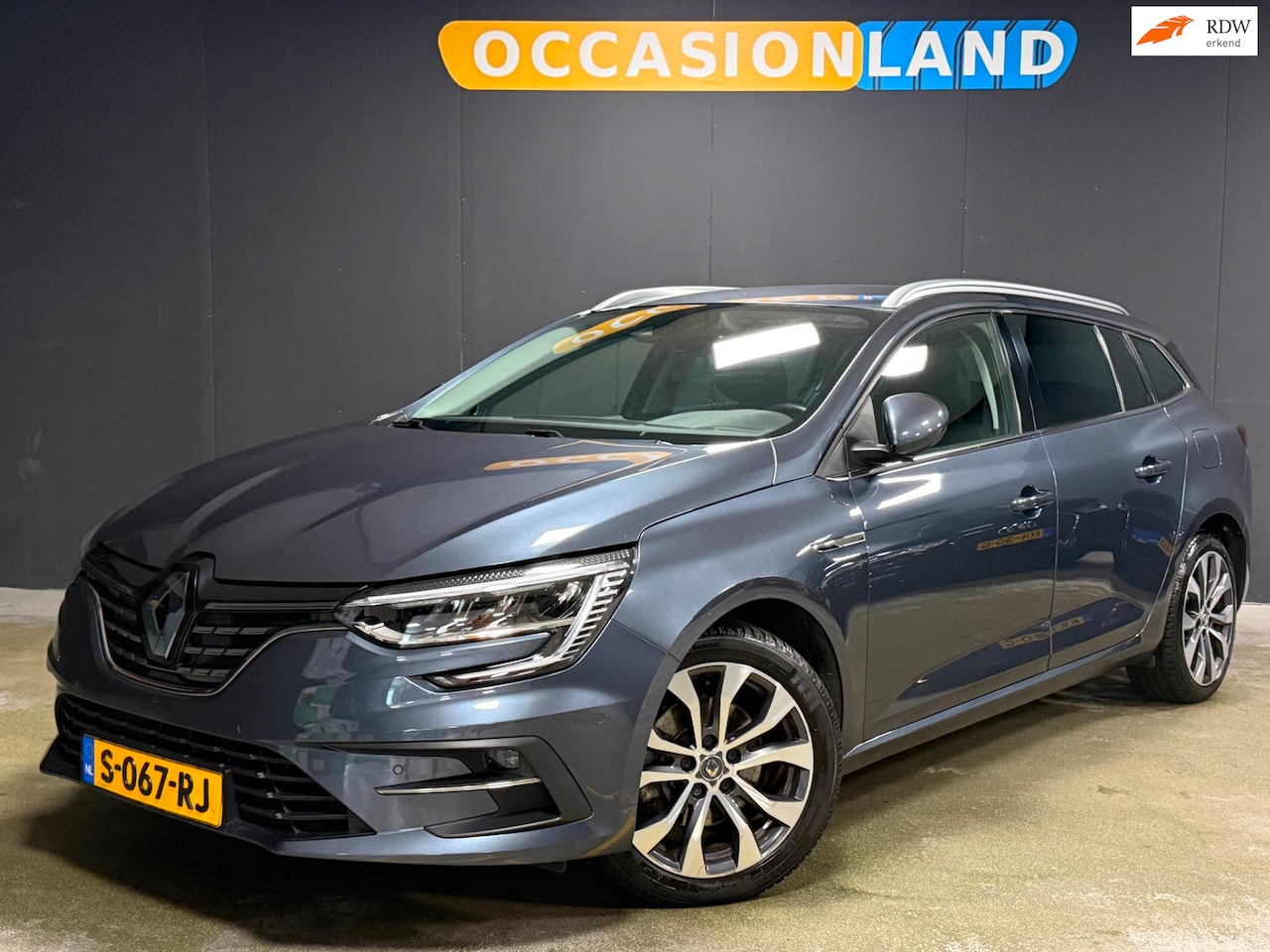 Renault Mégane E-Tech - Estate 1.6 Plug-In Hybrid 160 Techno |CAM|CARPLAY|LED|CLIMATE|TREKH|LEDER|LANE ASSIST - AutoWereld.nl