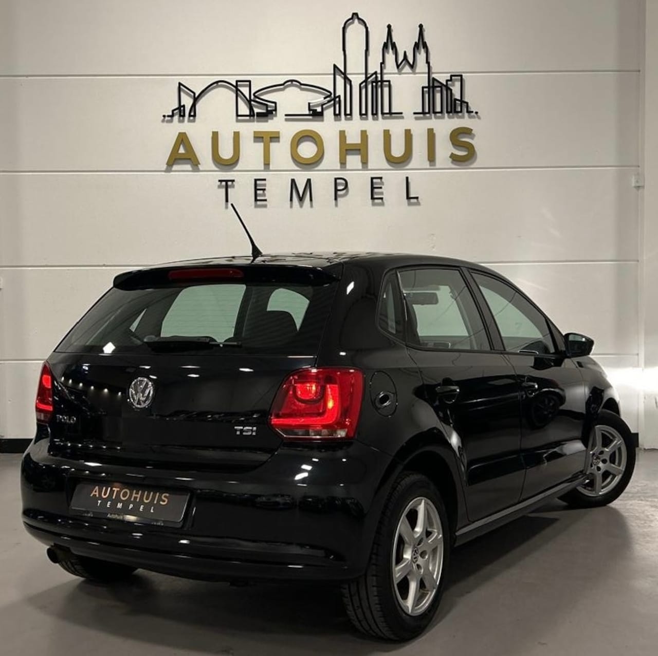 Volkswagen Polo - 1.2 TSI BlueMotion Comfortline Nap Airco Start/Stop Cruise Isofix - AutoWereld.nl