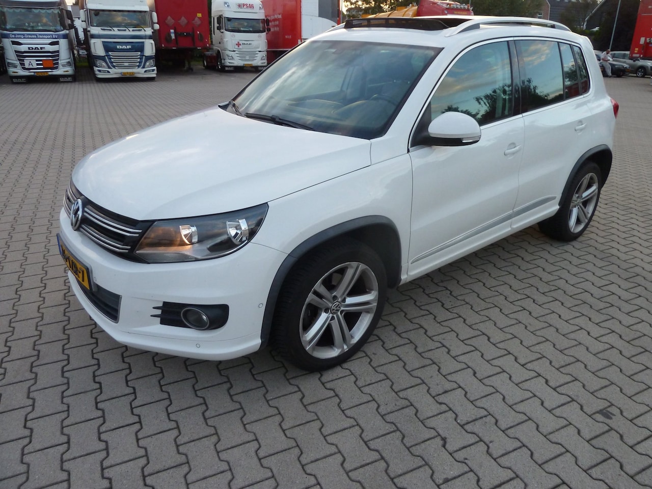 Volkswagen Tiguan - 1.4 TSI Sport&Style - AutoWereld.nl
