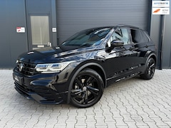 Volkswagen Tiguan - 1.5 TSI R-Line Black Style PANO IQ CAMERA ACC