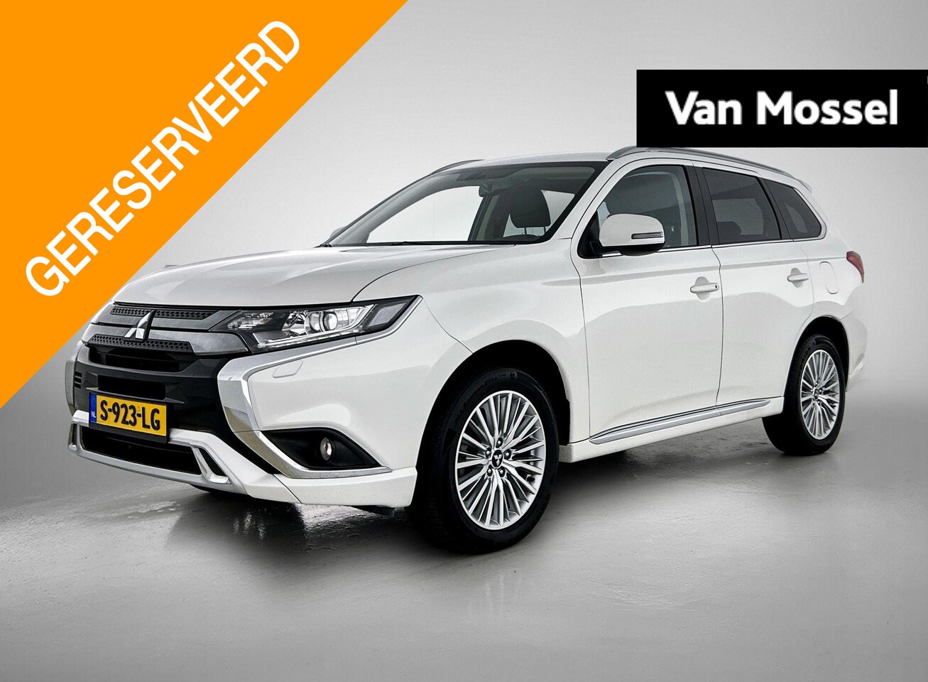 Mitsubishi Outlander - 2.4 PHEV Pure 2.4 PHEV Pure - AutoWereld.nl