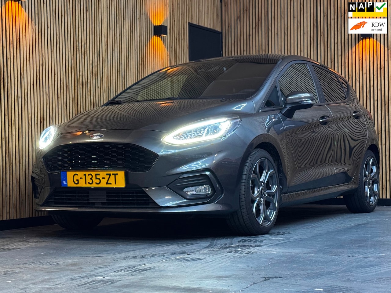 Ford Fiesta - 1.0 EcoBoost ST-Line|6BAK|PDC|CARPLAY|CRUISE|AIRCO - AutoWereld.nl