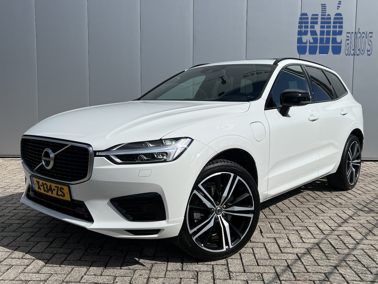 Volvo XC60 - 2.0 T8 392 pk Recharge AWD R-Design Trekhaak  Nappa Leder Stoelkoeling 360 Camera 21 Inch - AutoWereld.nl