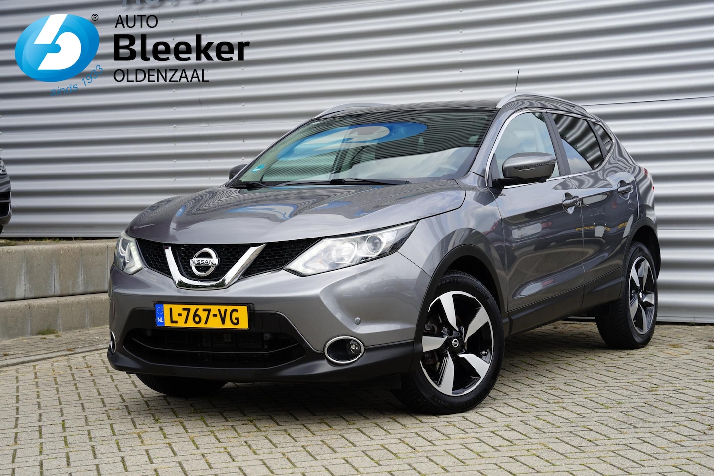 Nissan Qashqai - 1.2 Connect Edition 115PK Aut. Navi Cruise Pano - AutoWereld.nl