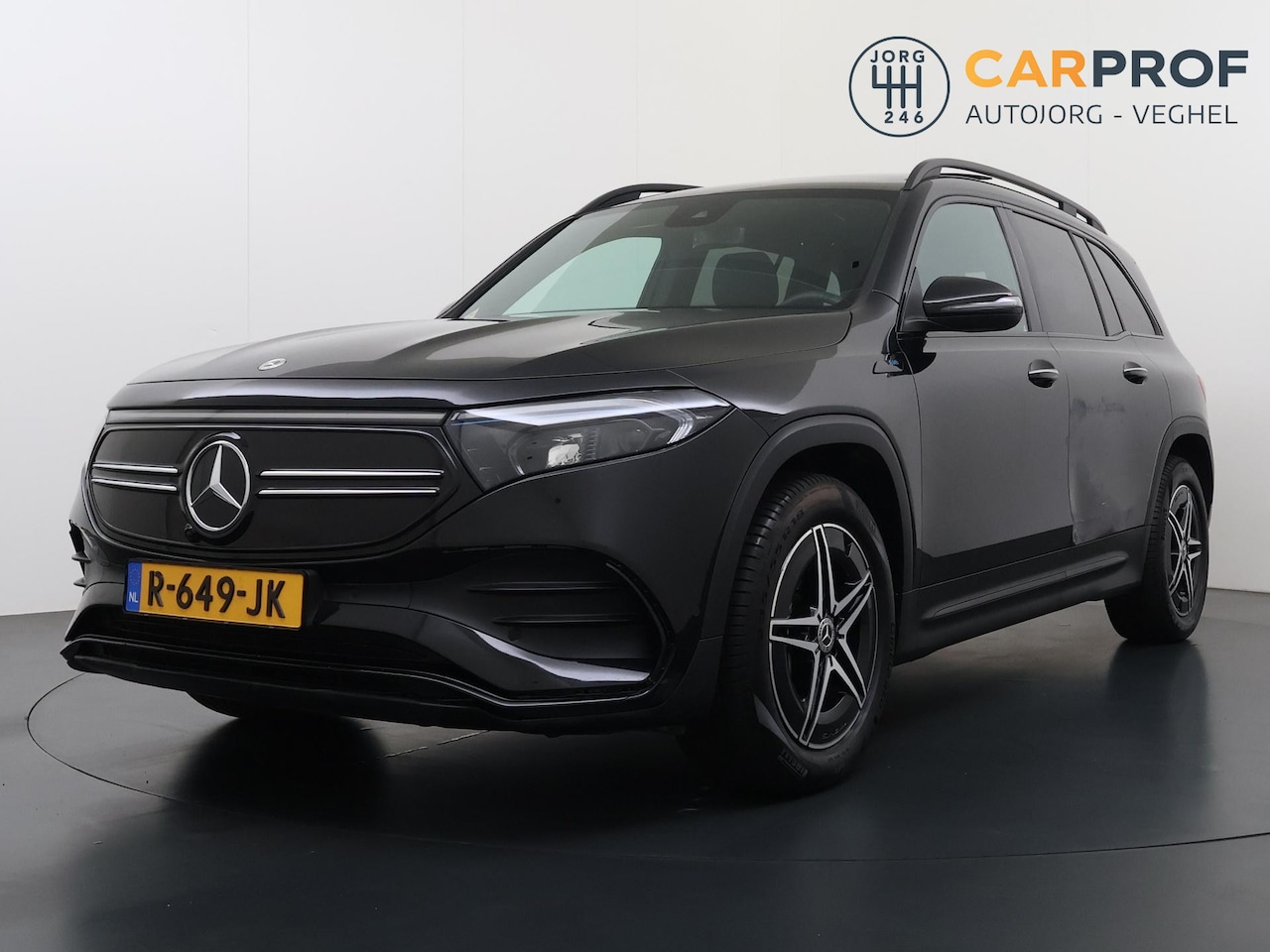 Mercedes-Benz EQB - 250 AMG Line 67 kWh AMG Styling Panoramadak - AutoWereld.nl