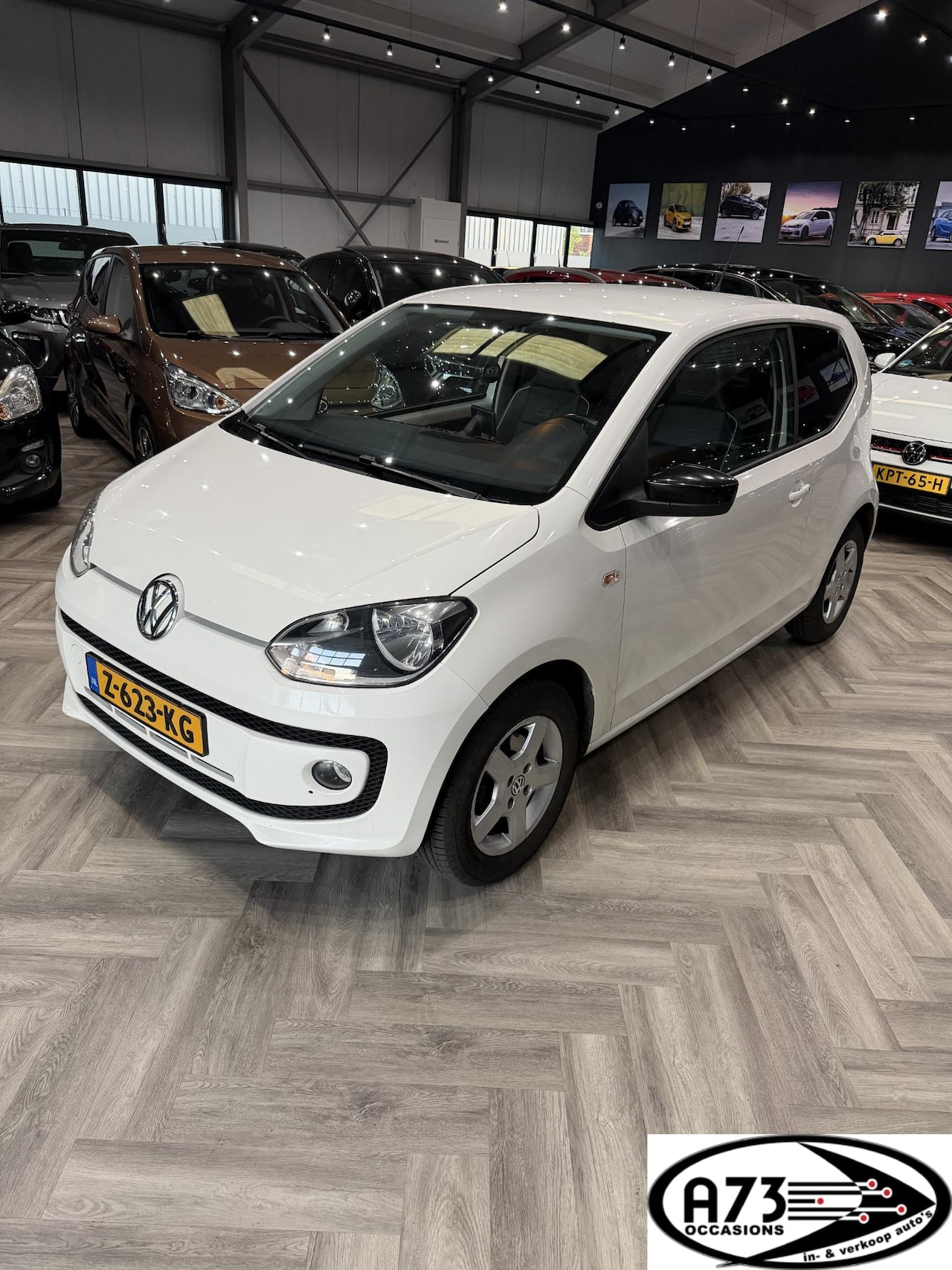 Volkswagen Up! - 1.0 move up! LEER,STOELVERWARMING, - AutoWereld.nl