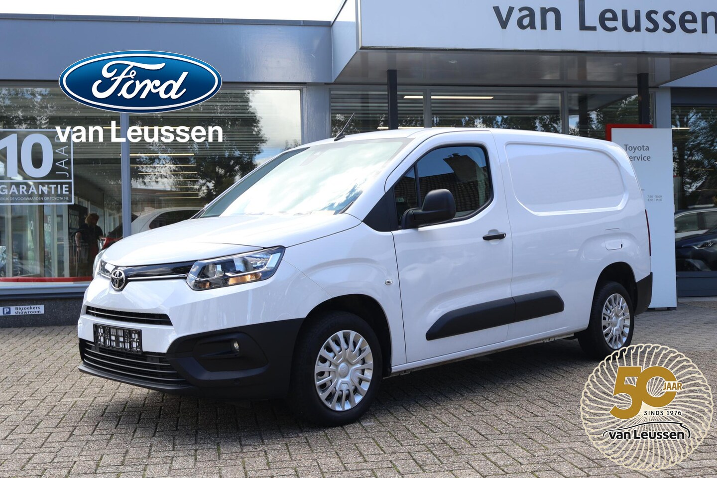 Toyota ProAce City - 1.5 D-4D Cool Long 3-PERS AIRCO CRUISE BETIMMERD P-SENSOREN DAB APPLE/ANDROID 6-SPEED - AutoWereld.nl