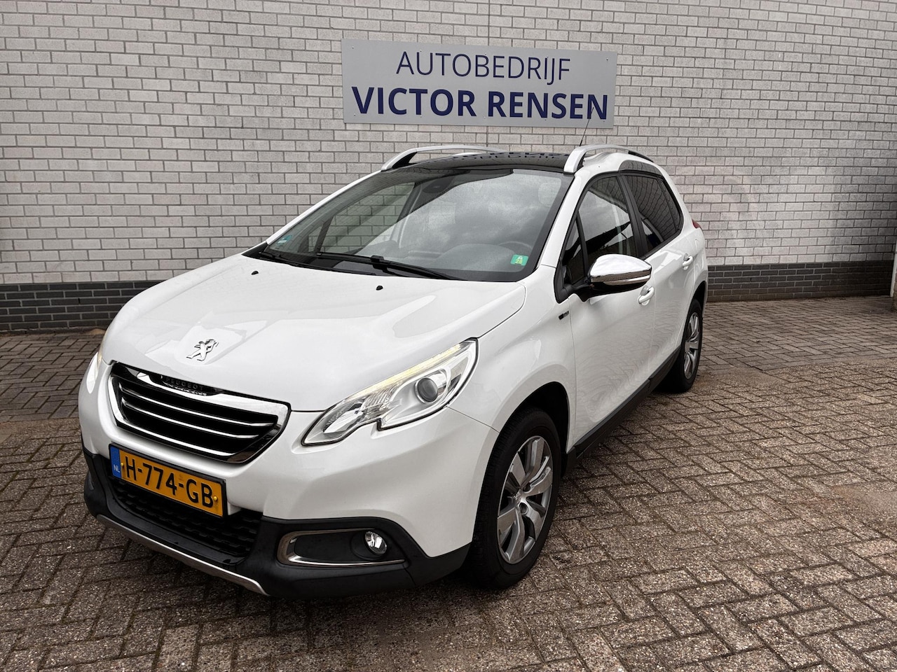 Peugeot 2008 - 1.2 PureTech Style compleet - AutoWereld.nl