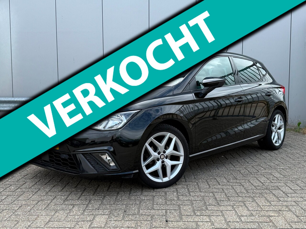 SEAT Ibiza - 1.0 TSI FR Business Intense | Navigatie | Climate Control | Camera | Apple Car Play - AutoWereld.nl