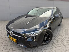 Mercedes-Benz A-klasse - 180 Business Line*1eEigenaar*Sfeerverlichting*CarPlay*Trekhaak*Velgen*NEW-APK*Trekhaak