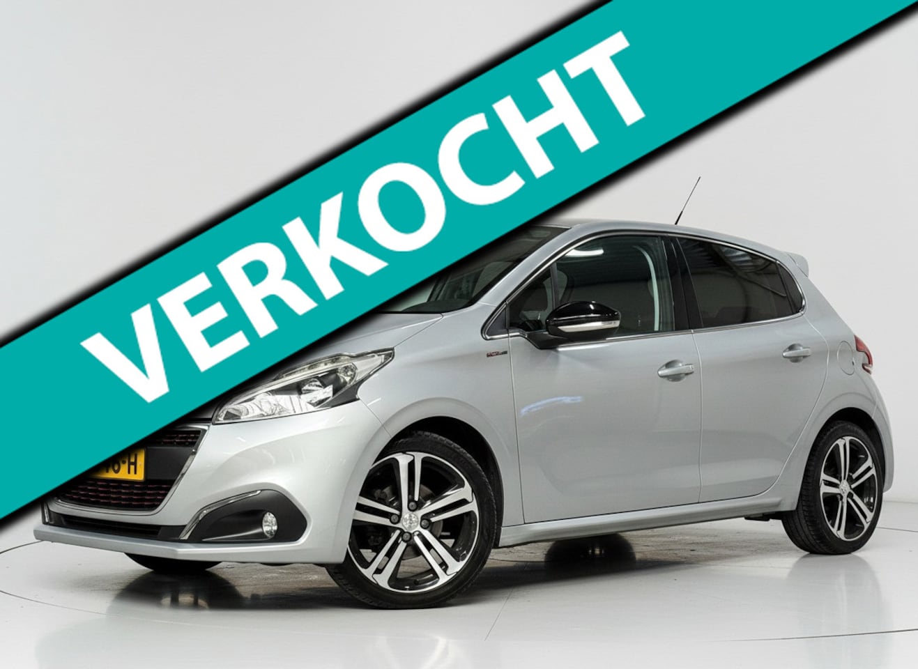 Peugeot 208 - 1.2 PureTech GT-line Automaat Nap km! Pano - AutoWereld.nl
