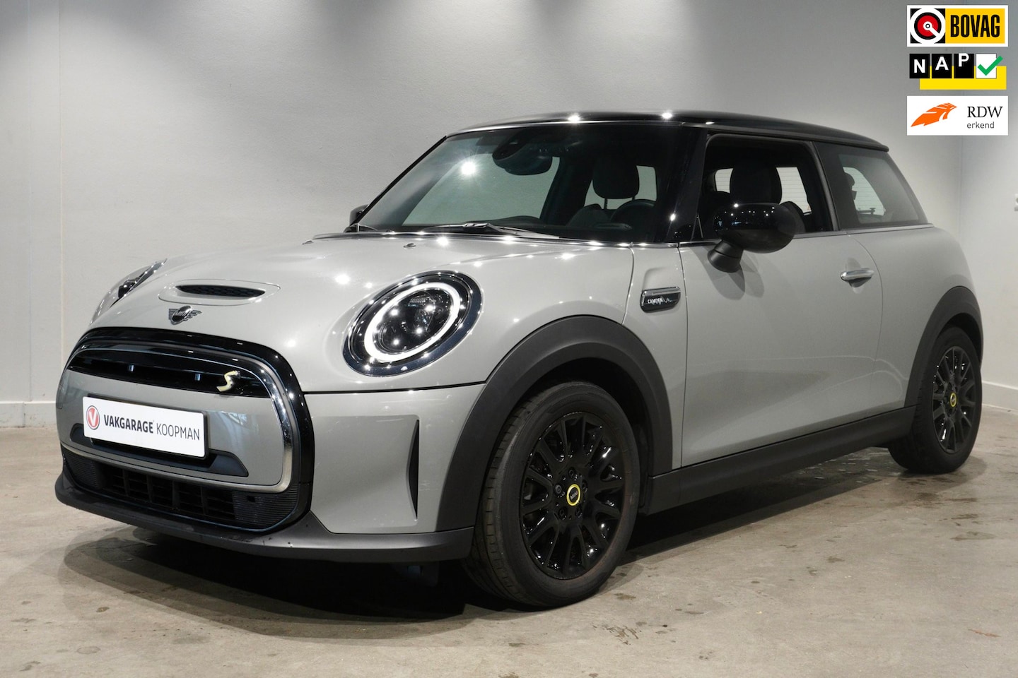 MINI Electric - Camden Edition 33 kWh Apple CarPlay|96% SOH|Cruise control - AutoWereld.nl