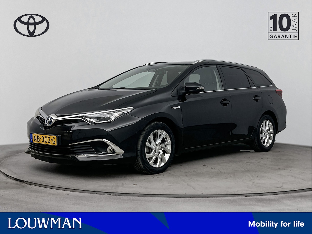 Toyota Auris Touring Sports - 1.8 Hybrid Lease pro | Navigatie | Panoramadak | Stoelverwarming | Parkeersensoren | - AutoWereld.nl
