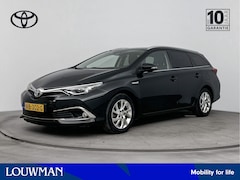 Toyota Auris Touring Sports - 1.8 Hybrid Lease pro | Navigatie | Panoramadak | Stoelverwarming | Parkeersensoren |