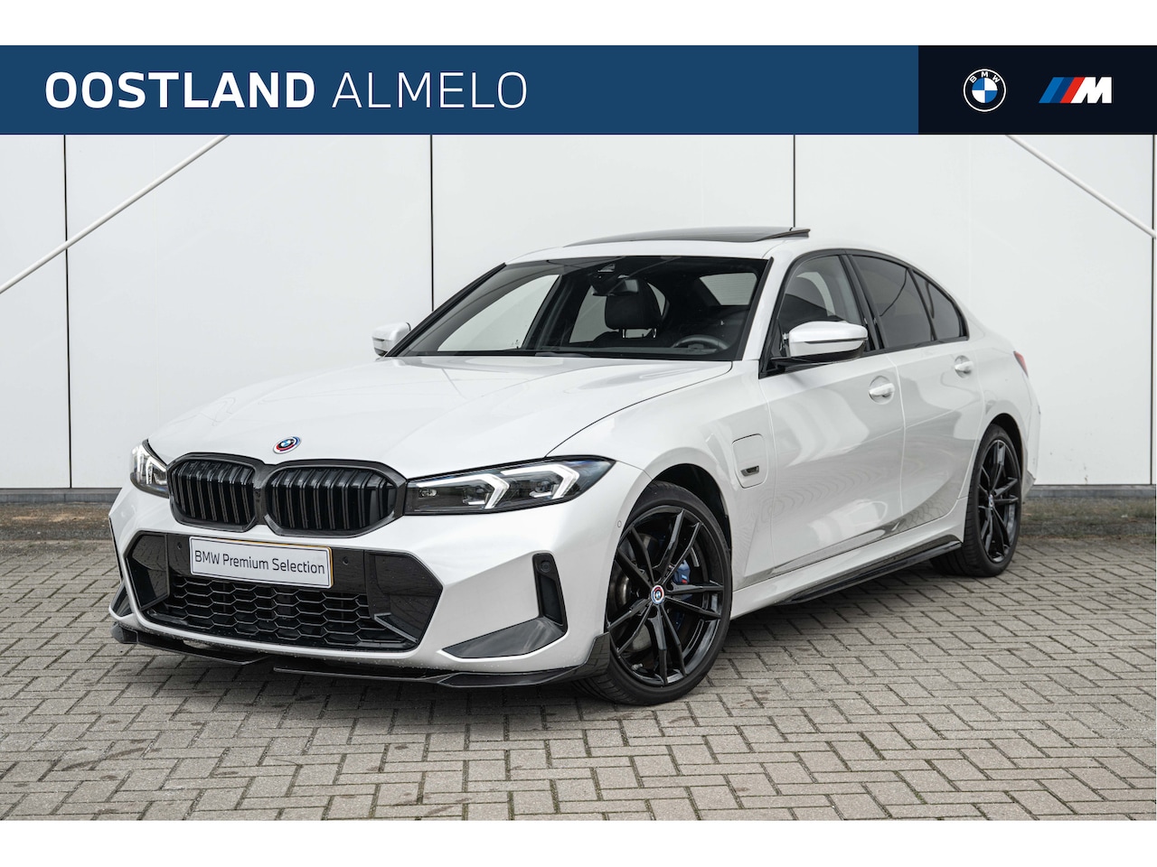 BMW 3-serie - 330e High Executive M Sport Automaat / Schuif-kanteldak / Sportstoelen / Achteruitrijcamer - AutoWereld.nl