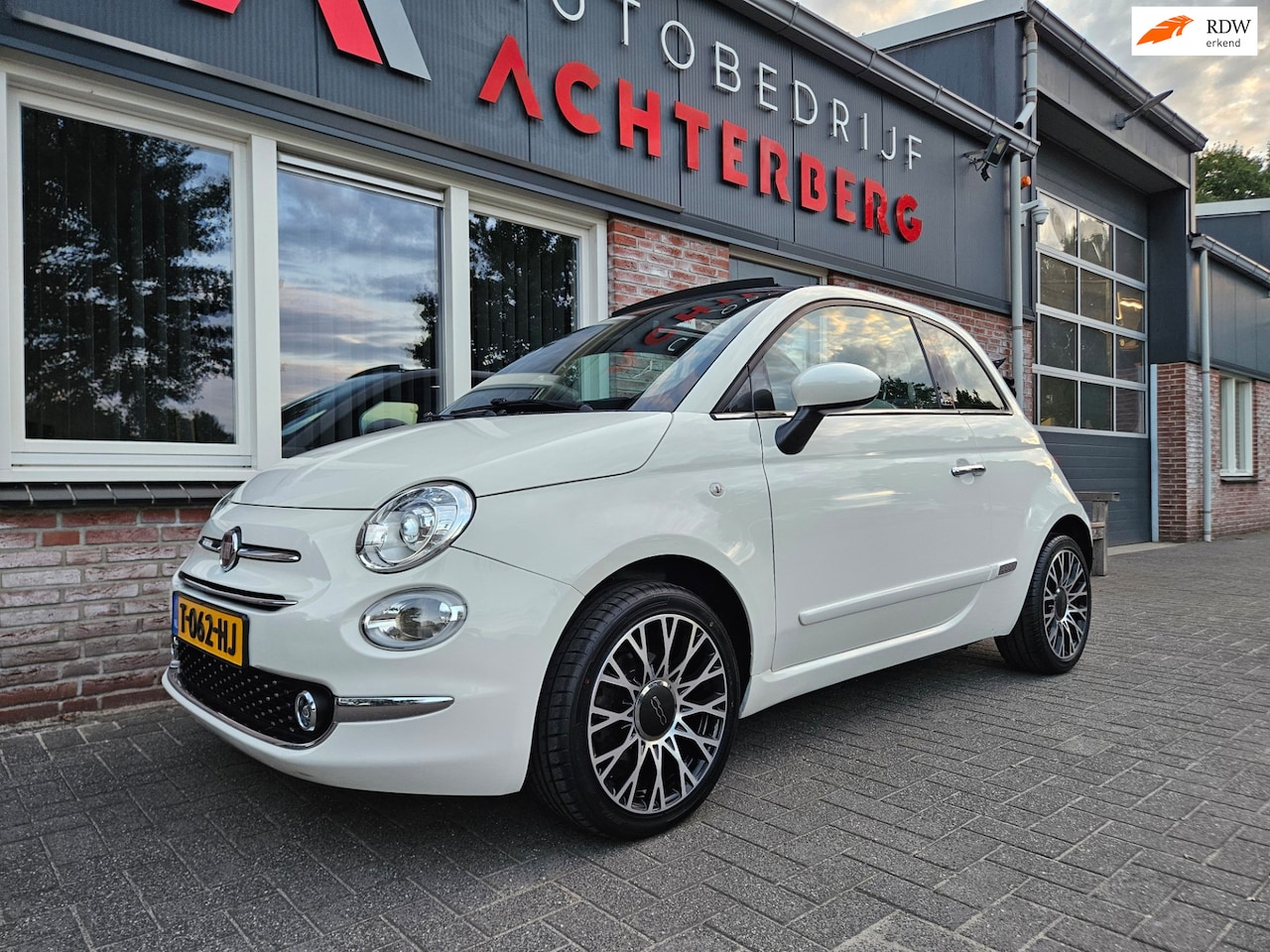 Fiat 500 - 1.2 Rockstar Cabrio! Automaat! Leuke/Nette Auto! Xenon! Leer! Airco/Clima! Cruise Control! - AutoWereld.nl
