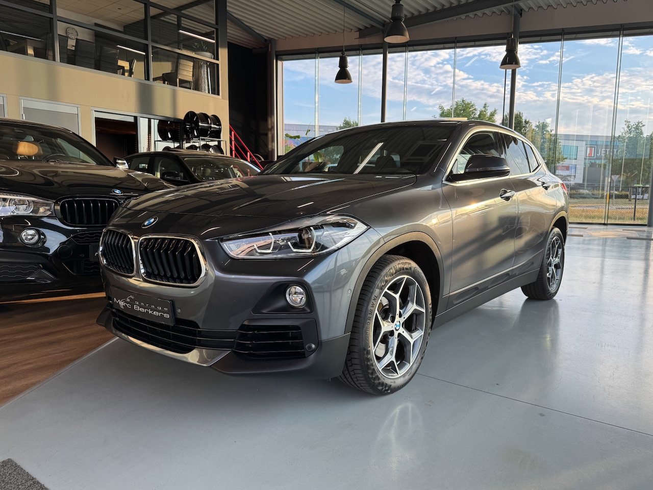 BMW X2 - sDrive20i High Executive Pano 18" camera - AutoWereld.nl