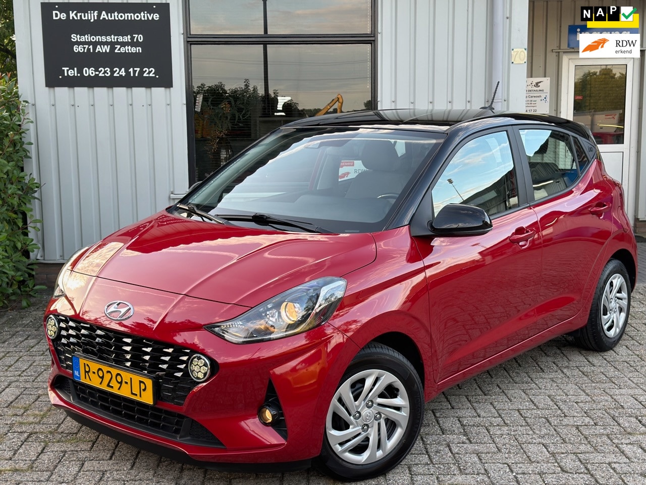 Hyundai i10 - 1.0 Premium|CAMERA|PDC|APPLE/ANDROID CARPLAY|CRUISE|NAVI|LANE ASSIST|DAB|NAP|TWO TONE - AutoWereld.nl