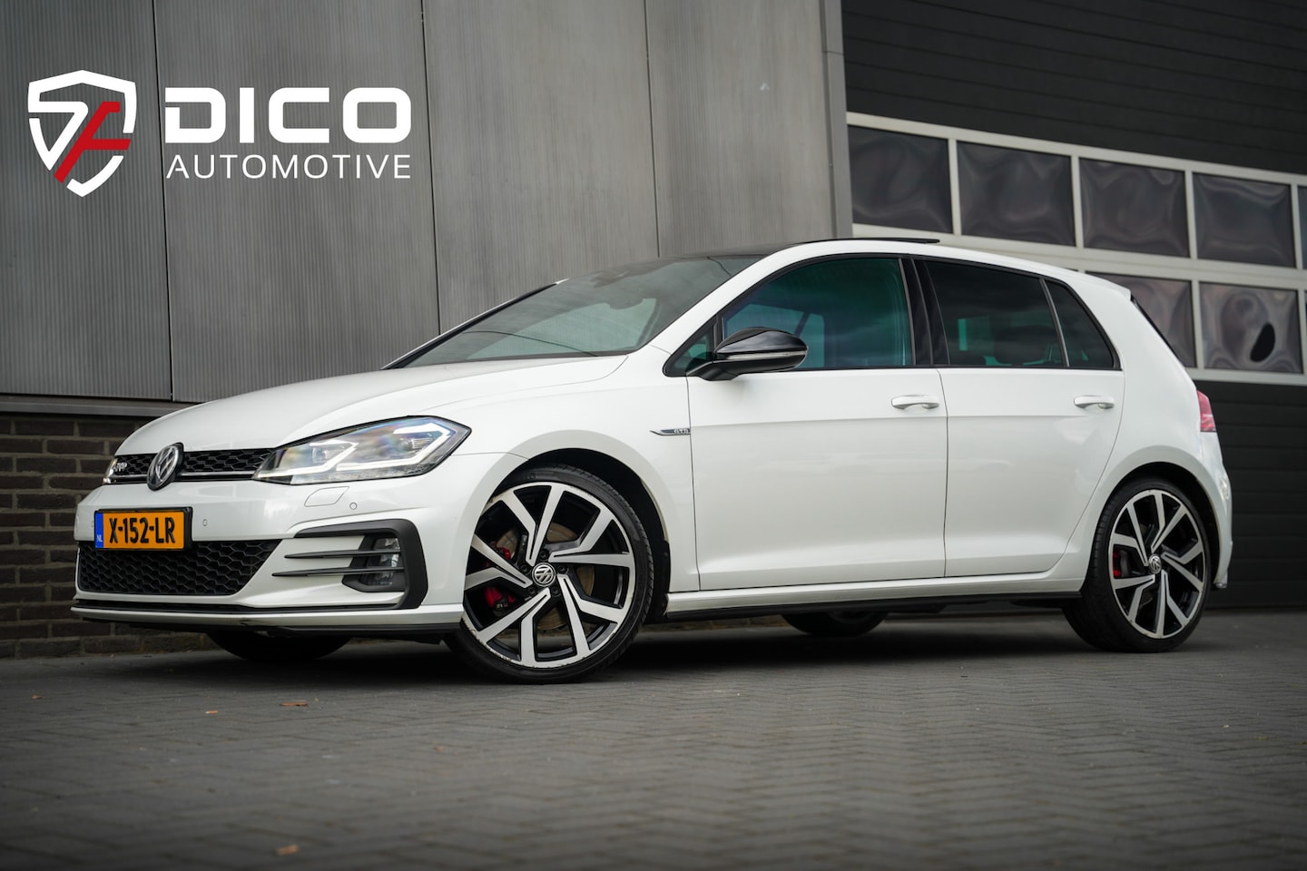 Volkswagen Golf - 7.5 2.0 TDI GTD 184 pk /Automaat/ Pano-Dak/ Sport-Stoelen/ Stoel.Verw/ Adap.Cruise/ Led-Ko - AutoWereld.nl