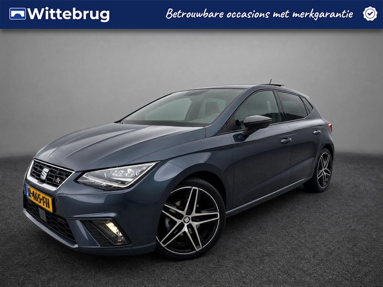 SEAT Ibiza - 1.0 TSI FR Business Intense / Panoramadak / 18" LMV / Leder-Alcantara / Camera / Stoelverw - AutoWereld.nl