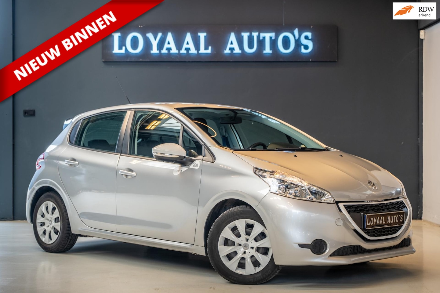 Peugeot 208 - 1.0 PureTech LIKE | AIRCO | CRUISE | ELEK.RAMEN | NAP | APK. - AutoWereld.nl