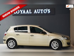Opel Astra - 1.6 Essentia | AIRCO | CRUISE | NAVI | EL. RAMEN | APK