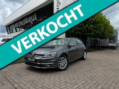 Volkswagen Golf - 1.0 TSI Highline APPLE CARPLAY, CLIMATRONIC, NAVIGATIE