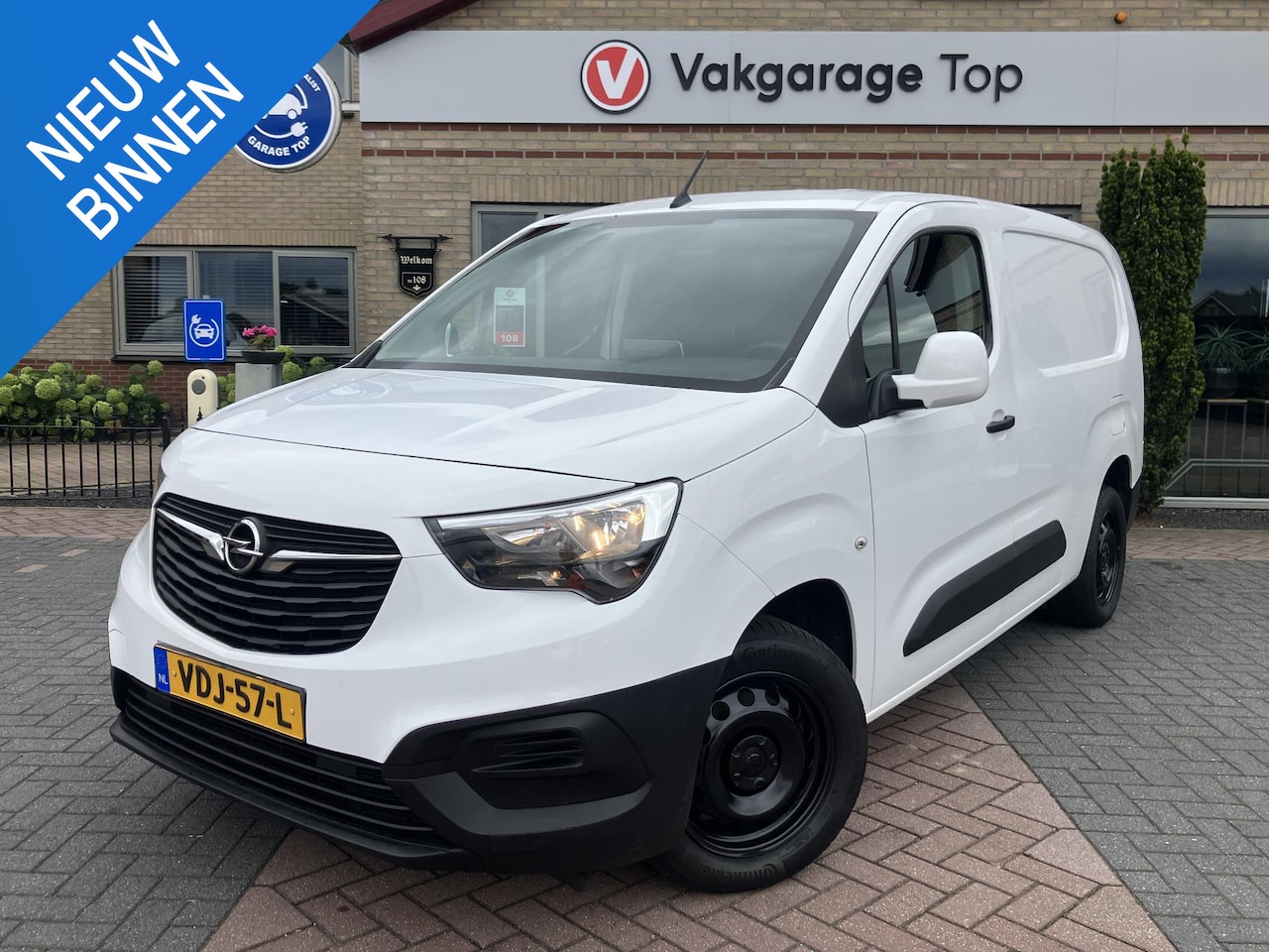 Opel Combo - 1.5D L2H1 Edition | Cruise | PDC | Carplay - AutoWereld.nl