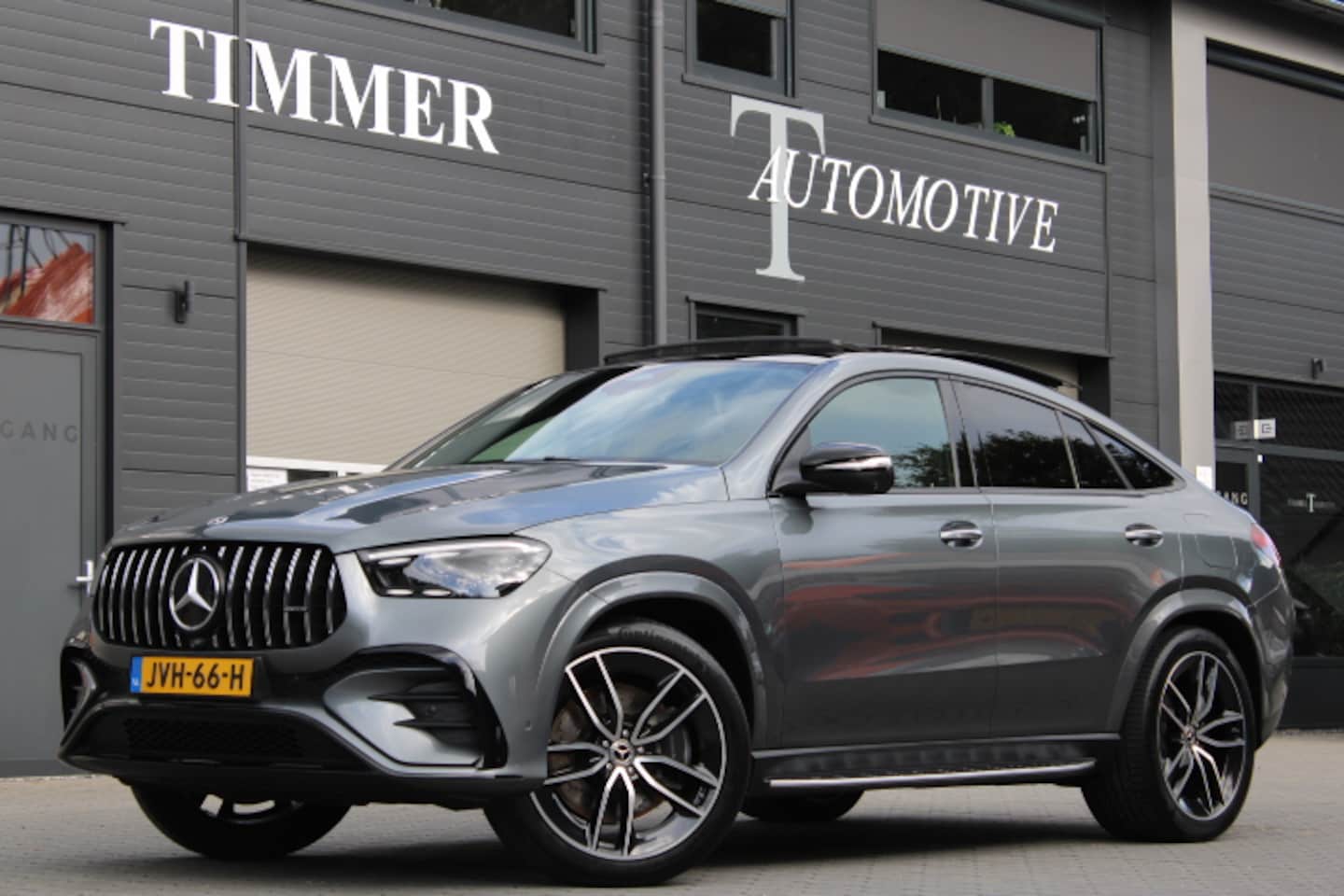 Mercedes-Benz GLE-Klasse Coupé - 400 e 4MATIC AMG Line Premium Plus - Schuif kanteldak - Burmester - Adaptieve Cruise - 360 - AutoWereld.nl