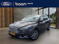 Ford Focus Wagon - 1.5 Titanium | Trekhaak | Camera | Navigatie | Carplay