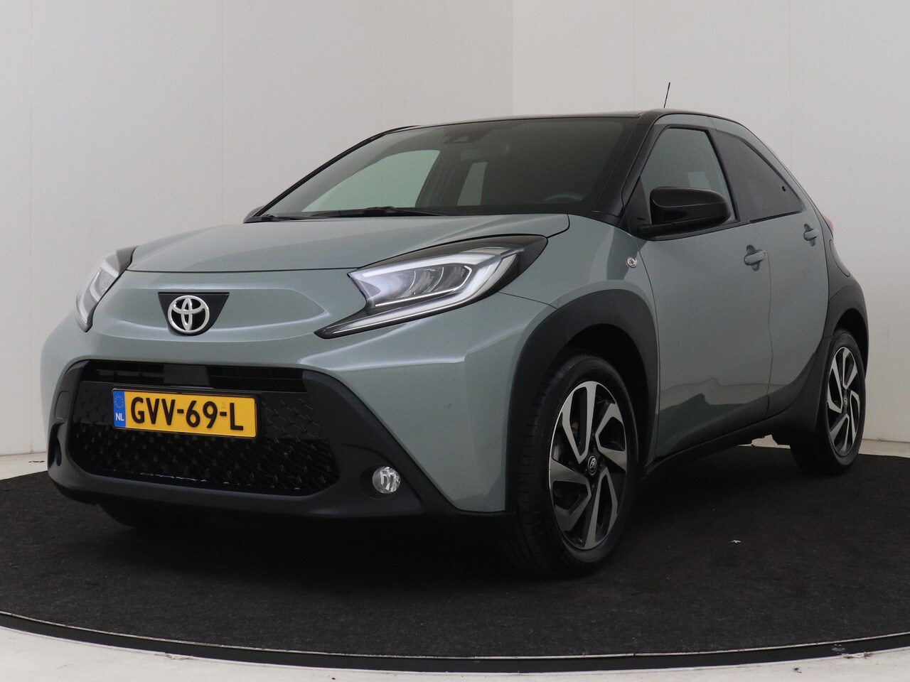 Toyota Aygo X - 1.0 VVT-i MT Pulse | Dealer onderhouden | Climate Control | Cruise Control Adaptive | LED - AutoWereld.nl
