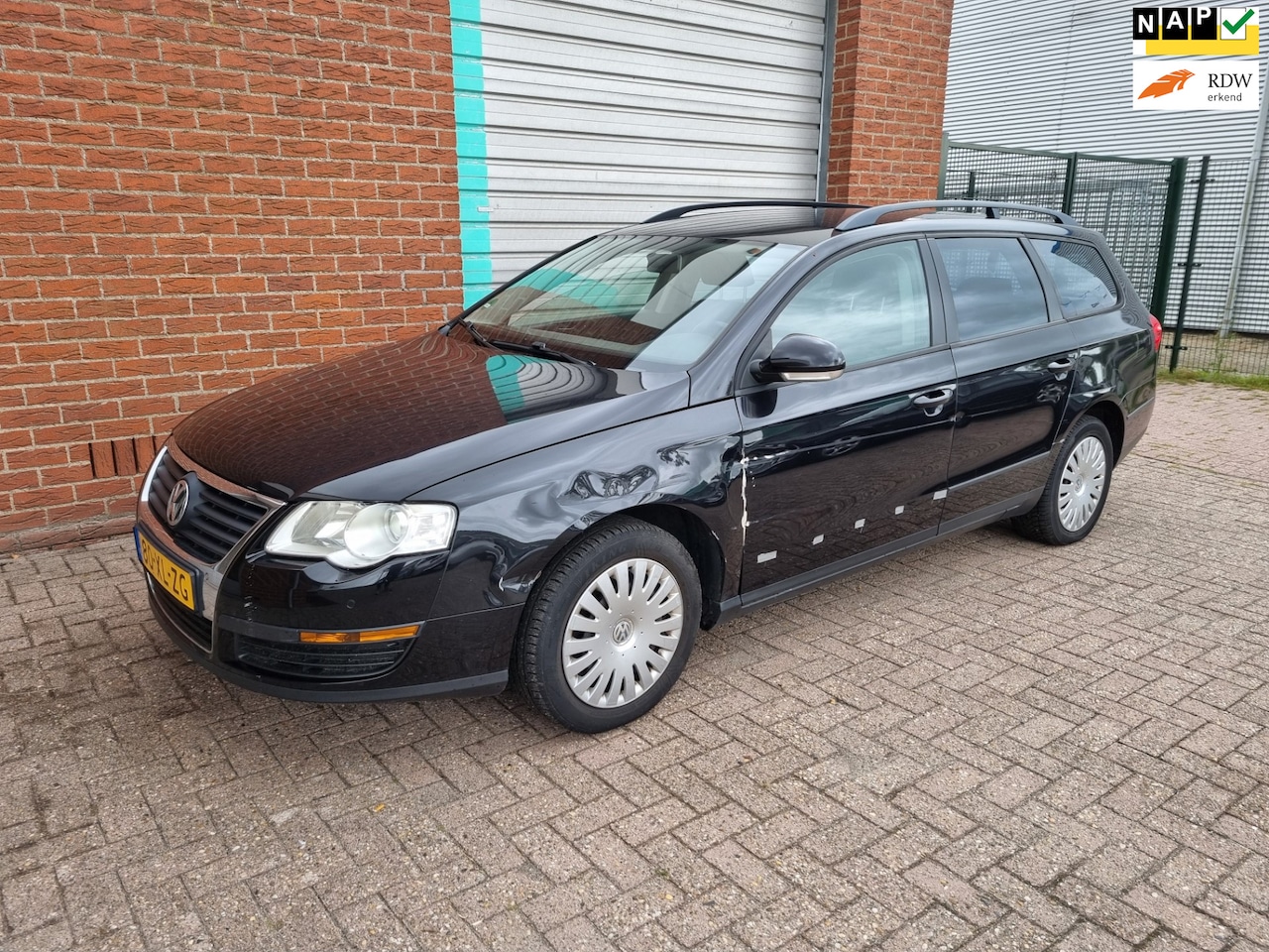 Volkswagen Passat Variant - 1.6 Comfortline Airco! Bj:2007 NAP! - AutoWereld.nl